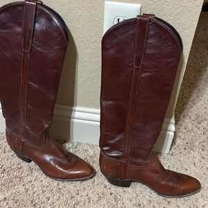 Tony Lama Chestnut Leather Heeled Boots